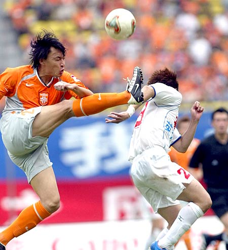 包含亮点球员：李明抢下本场最高的28分，彰显全能本色！的词条
